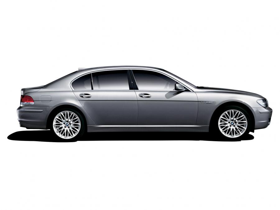  BMW 760Li (E66) 2005 года  (фото 17 из 21)
